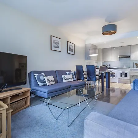 Riverside Apartment-2